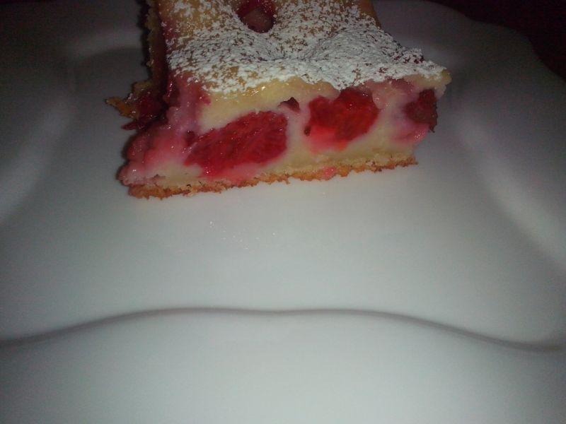 Ciasto truskawkowo-jogurtowe Ciasto truskawkowo-jogurtowe