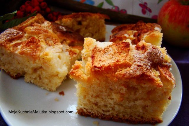 Ciasto ucierane z jabłkiem 