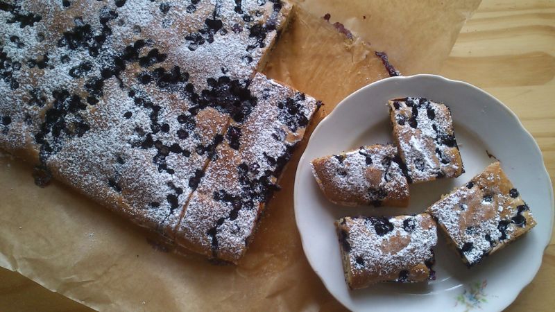 Ciasto ucierane z kokosem i jagodami