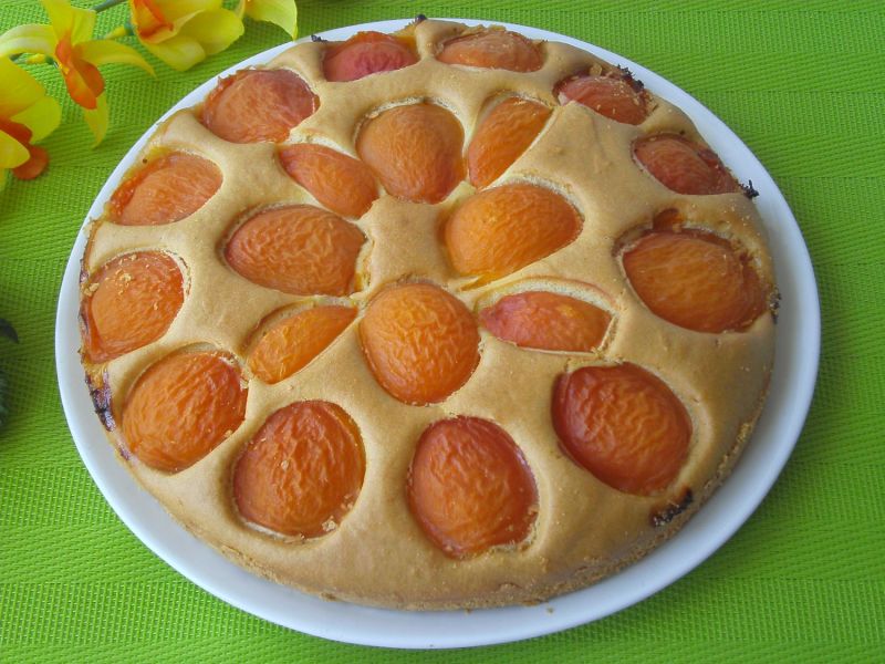 Ciasto ucierane z morelami Ciasto ucierane z morelami