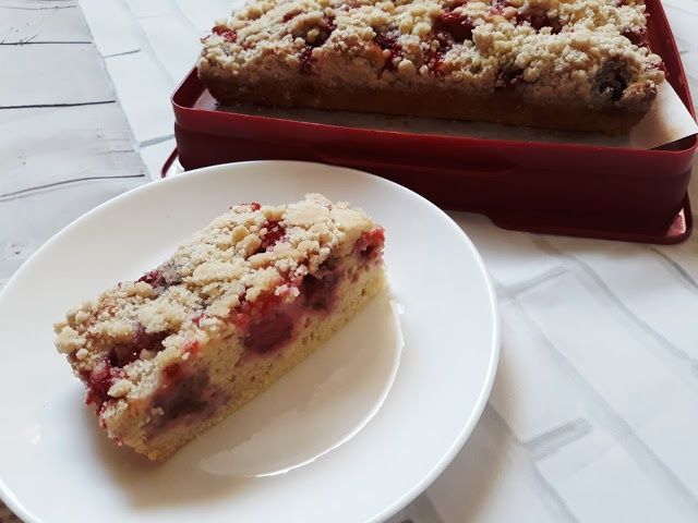 Ciasto ucierane z truskawkami Ciasto ucierane z truskawkami