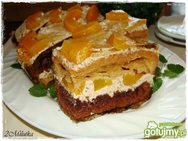 Ciasto w paski z orzechowym kremem