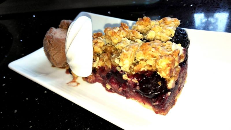 Ciasto wiśniowe z owsianą kruszonką Ciasto wiśniowe z owsianą kruszonką