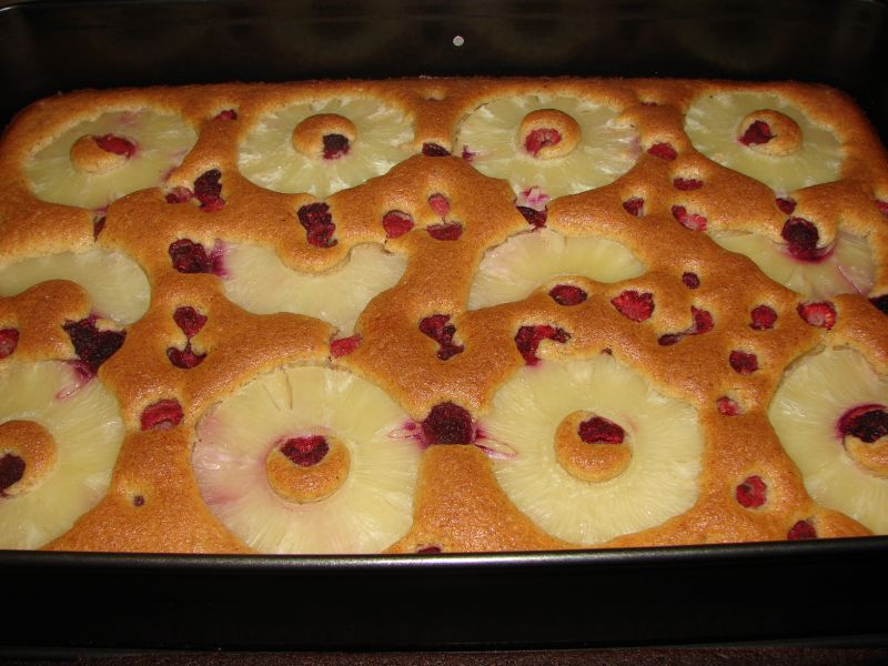 Ciasto z ananasem i malinami Ciasto z ananasem i malinami