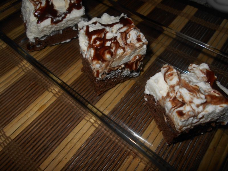 Ciasto z bitą śmietaną