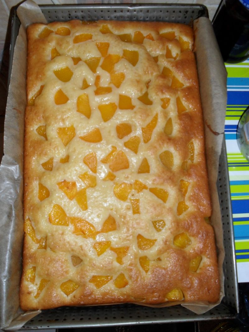 Ciasto z brzoskwiniami Ciasto z brzoskwiniami
