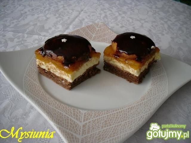 Ciasto z brzoskwiniowym musem