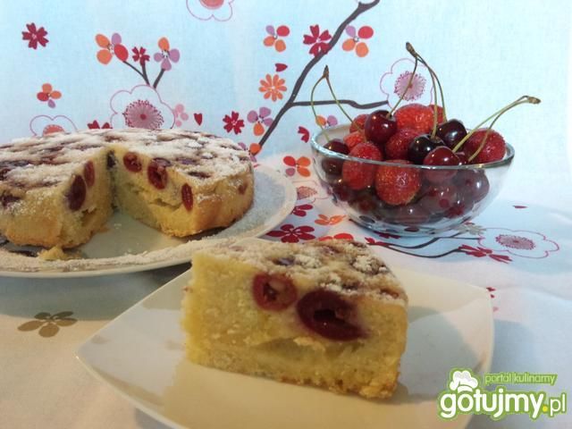 Ciasto z czereśniami do góry nogami