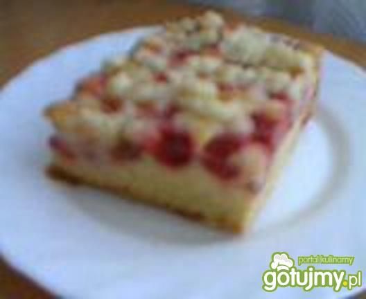 Ciasto z czerwonym agrestem i kruszonką