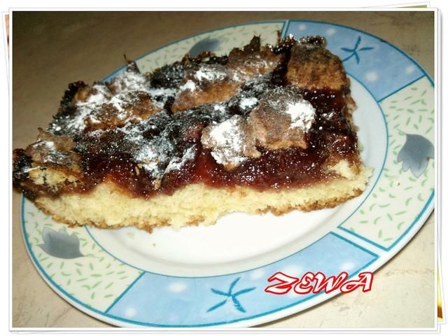 Ciasto z dżemem śliwkowym