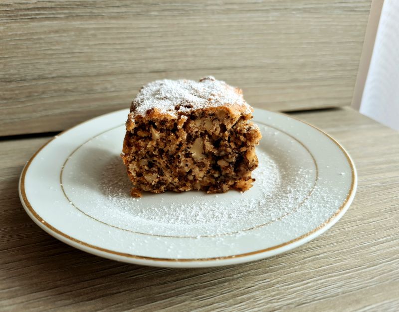 Ciasto z jabłkami i orzechami Ciasto z jabłkami i orzechami