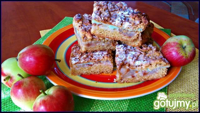 Ciasto z jabłkami pod pierzynką