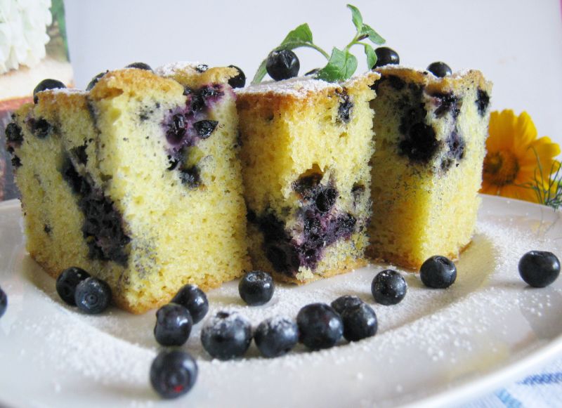 Ciasto z jagodami na maślance Ciasto z jagodami na maślance