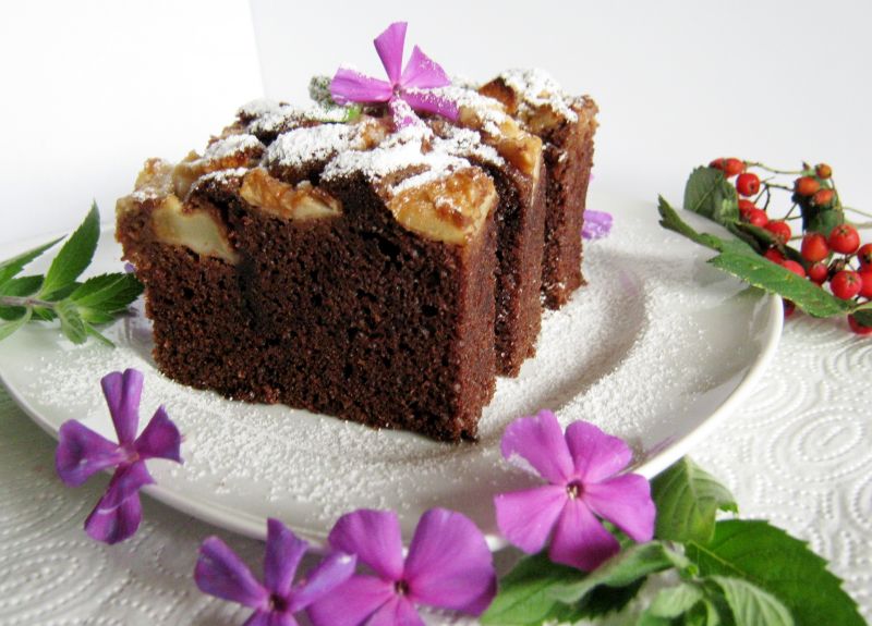 Ciasto z kakao i z jabłkami 