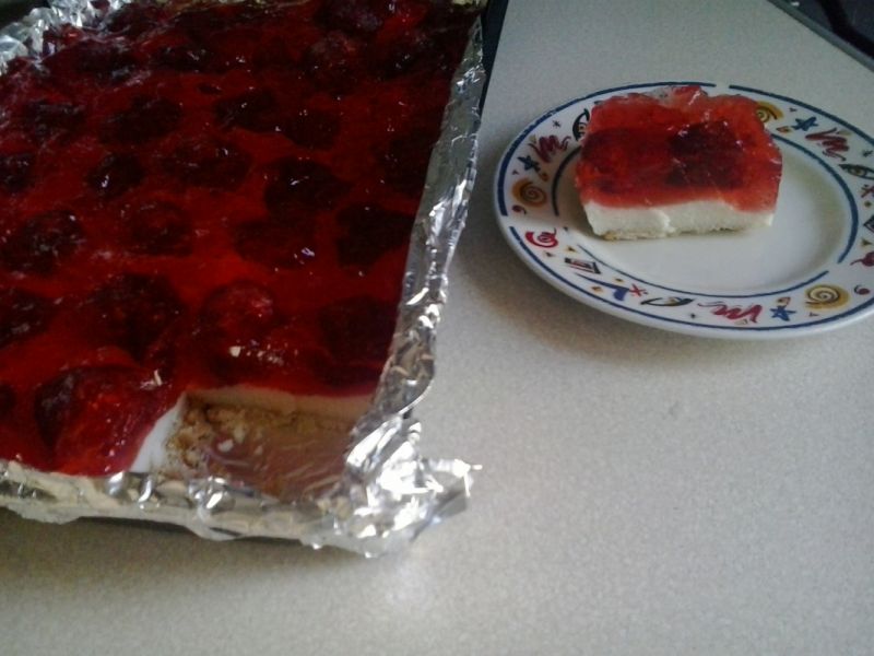 Ciasto z kaszy manny z galaretką bez pieczenia  Ciasto z kaszy manny z galaretką bez pieczenia