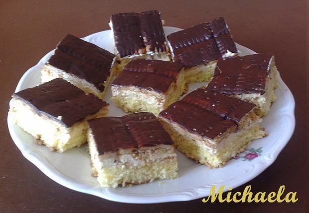 Ciasto z kremem chałwowym Ciasto z kremem chałwowym