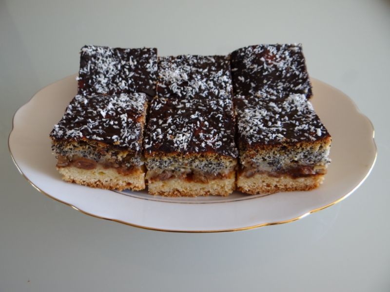 Ciasto z makiem i jabłkami Ciasto z makiem i jabłkami