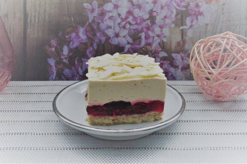 Ciasto z malinami i nutą kawy