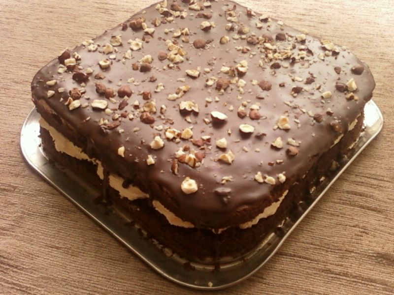 Ciasto z masą mleczną i orzechami