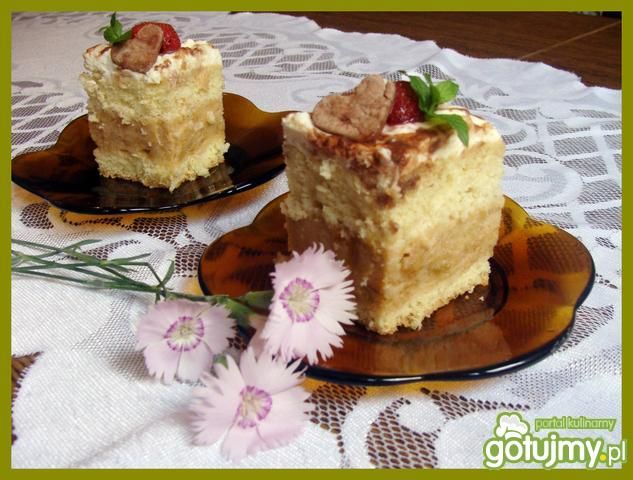 Ciasto z masą rabarbarową