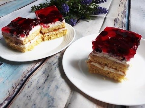 Ciasto z mascarpone i wiśniami