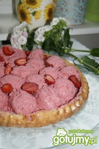 Ciasto z musem truskawkowym
