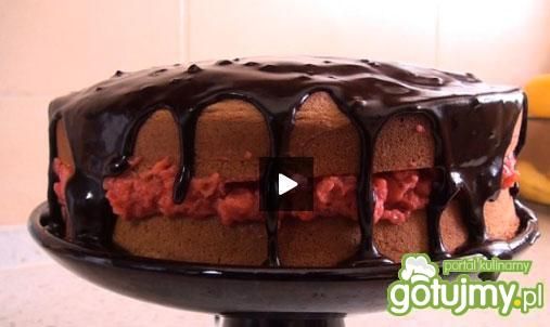 Ciasto z musem truskawkowym