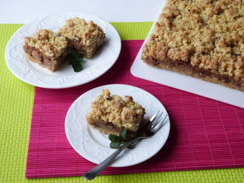 Ciasto z orzechową kruszonką