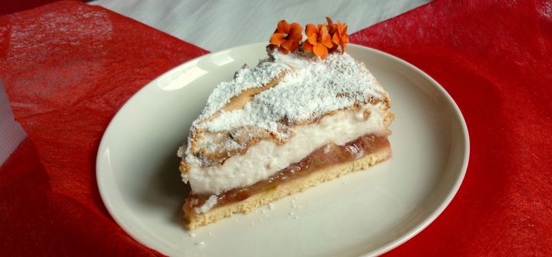 Ciasto z rabarbarem i bezą Ciasto z rabarbarem i bezą