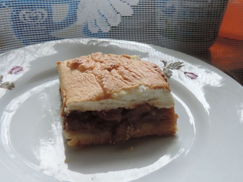 Ciasto z rabarbarem i truskawkami Ciasto z rabarbarem i truskawkami