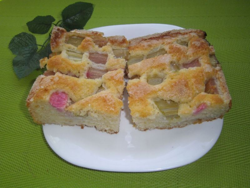 Ciasto z rabarbarem na kefirze Ciasto z rabarbarem na kefirze