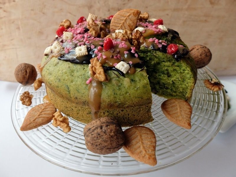 Ciasto z rukoli z orzechami włoskimi