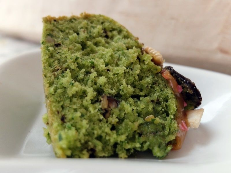 Ciasto z rukoli z orzechami włoskimi