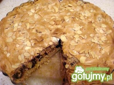 Ciasto z suszonymi śliwkami i winem