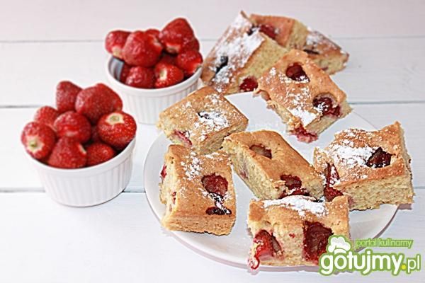 Ciasto z truskawkami  Ciasto z truskawkami