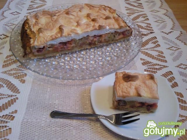 Ciasto z truskawkami i rabarbarem