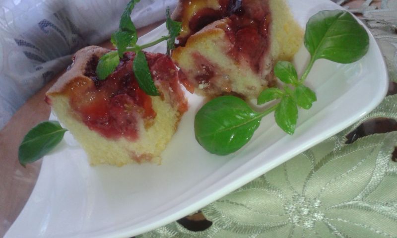 Ciasto z truskawkami szybkie i proste Ciasto z truskawkami szybkie i proste