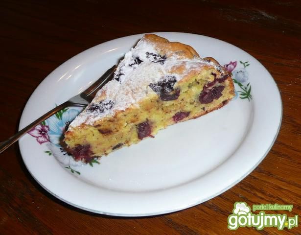 Ciasto z wiśniami i czekoladą