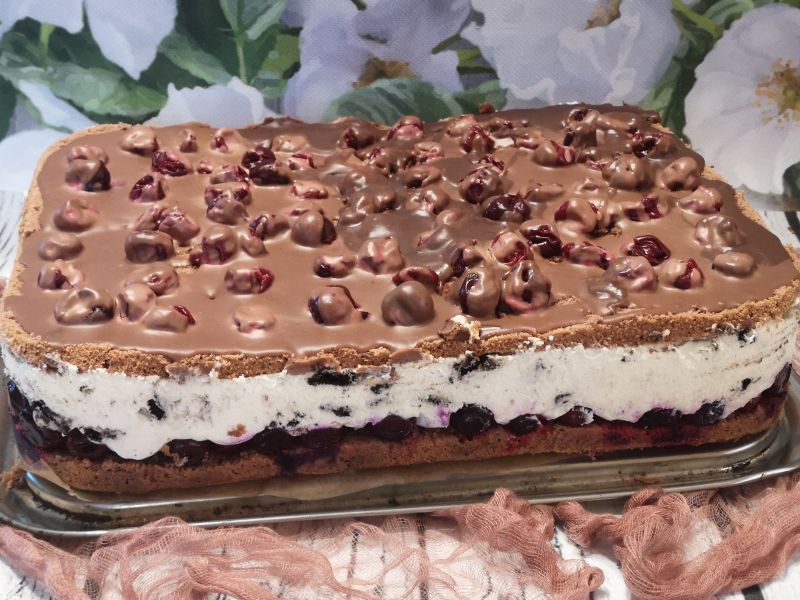 Ciasto z wiśniami i Oreo