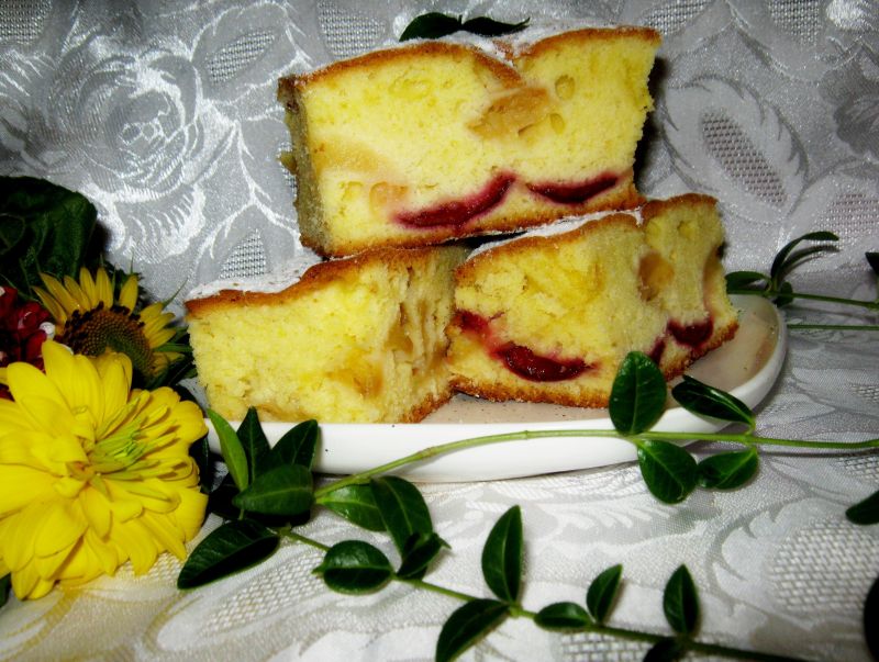 Ciasto ze śliwkami i jabłkiem