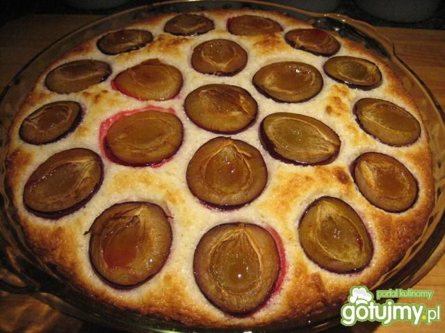 Ciasto ze śliwkami i masą kokosową