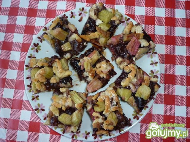 Ciasto ze śliwkami i rabarbarem  Ciasto ze śliwkami i rabarbarem