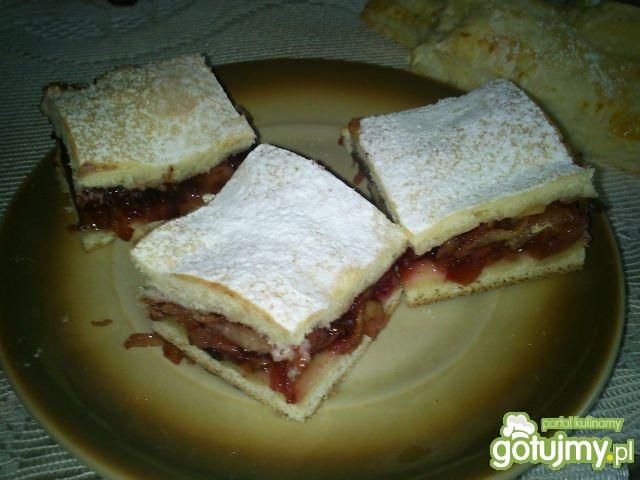 Ciasto ze śliwkami Mariel Ciasto ze śliwkami Mariel