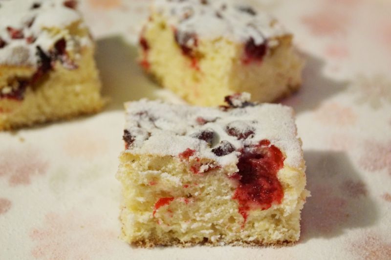 Ciasto ze świeżą żurawiną Ciasto ze świeżą żurawiną