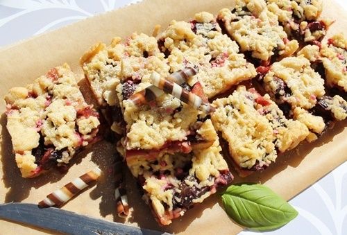 Ciasto/placek ze śliwkami i kruszonką