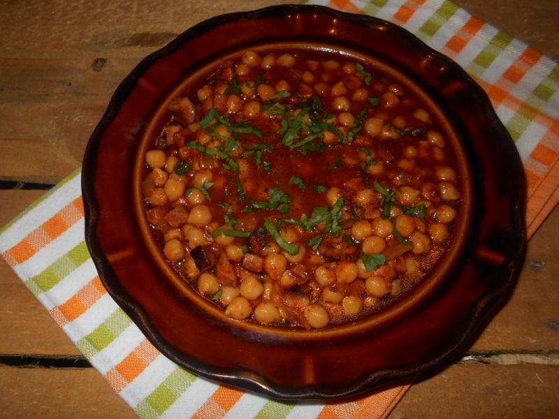 Ciecierzyca w sosie pomidorowym