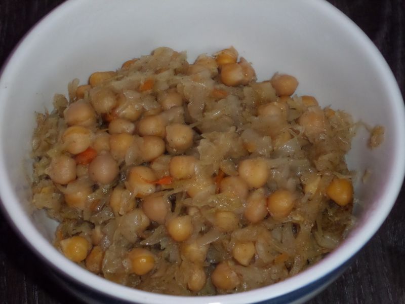 Ciecierzyca z kapustą  Ciecierzyca z kapustą