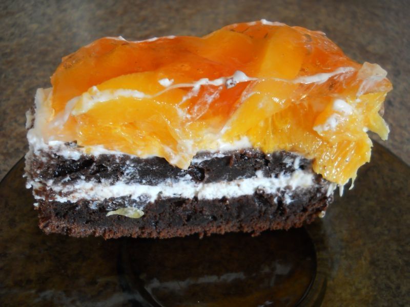 Ciemne ciasto z owocami Ciemne ciasto z owocami