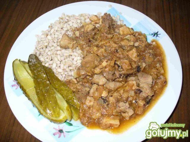 Ciemny gulasz na grahamie Ciemny gulasz na grahamie