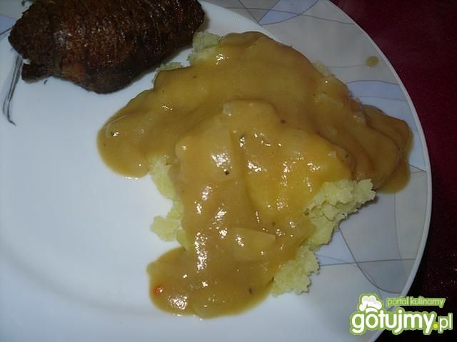 Ciemny sos pieczeniowo - cebulowy